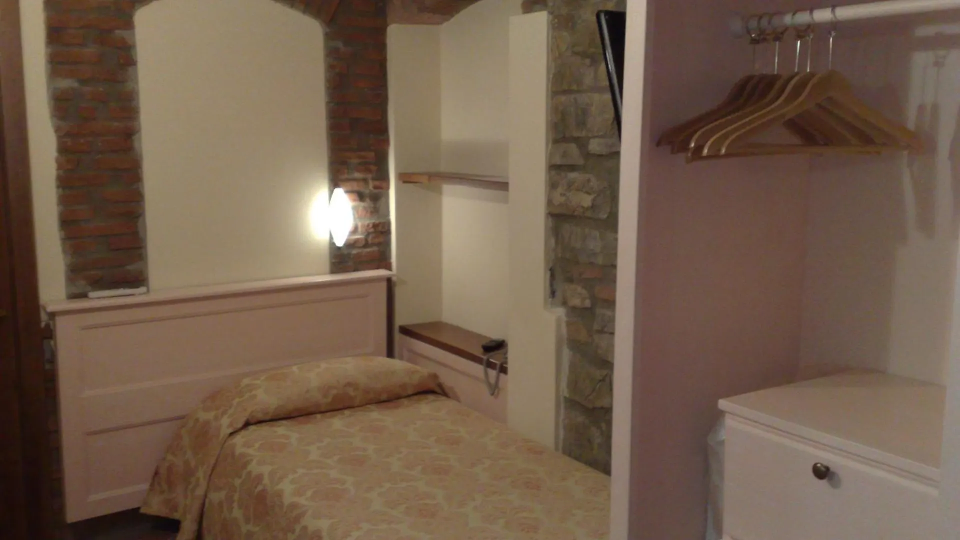 Locanda Il Gallo Greve in Chianti 3*,  Italy